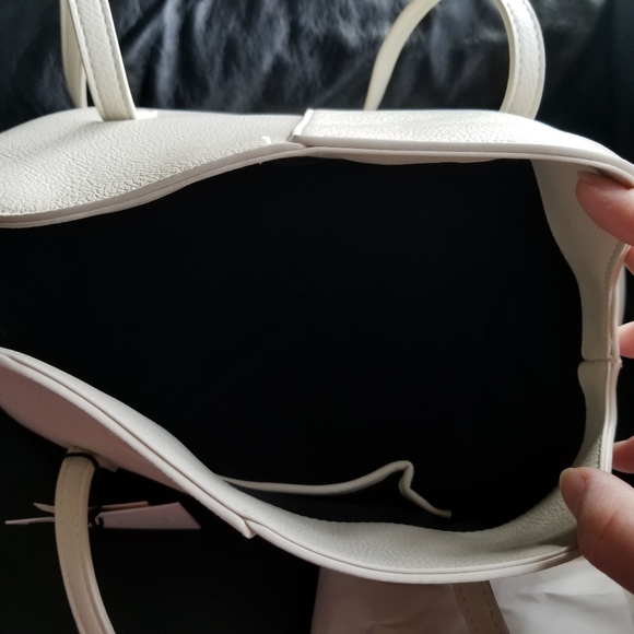 Rachel Zoe Off White Shoulder Bag W Hidden Double Magnetic Closure - Picture 8 of 8